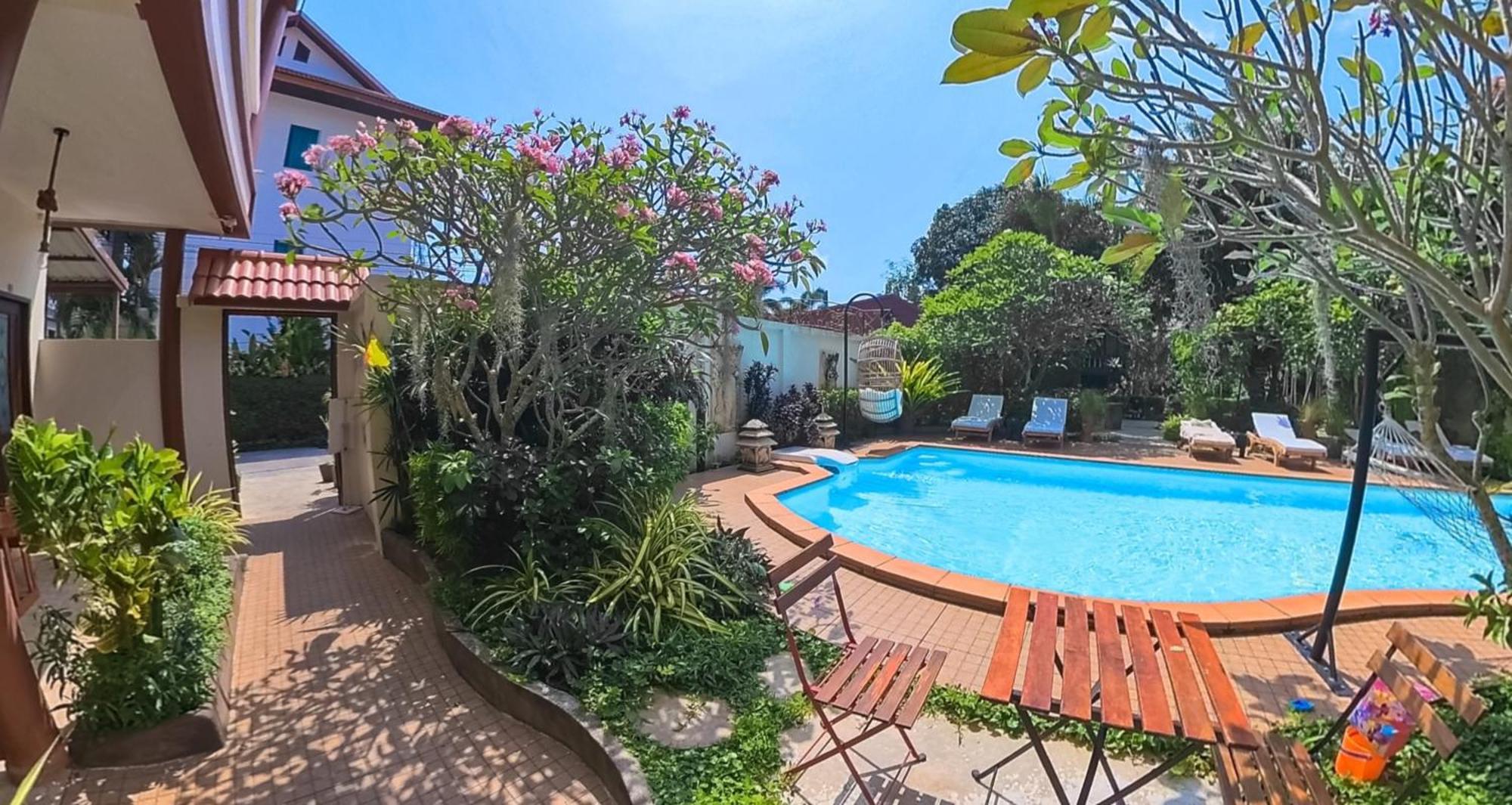 Namphung Phuket Boutique Resort Rawai Екстер'єр фото