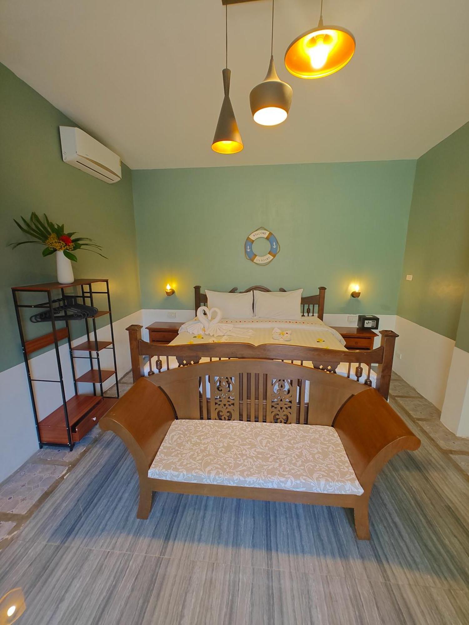 Namphung Phuket Boutique Resort Rawai Екстер'єр фото
