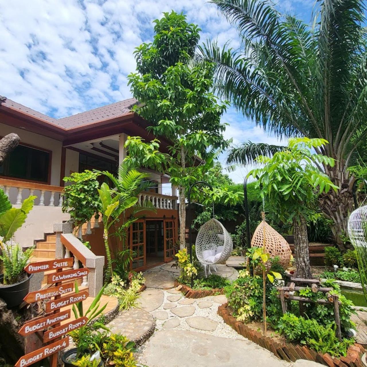 Namphung Phuket Boutique Resort Rawai Екстер'єр фото
