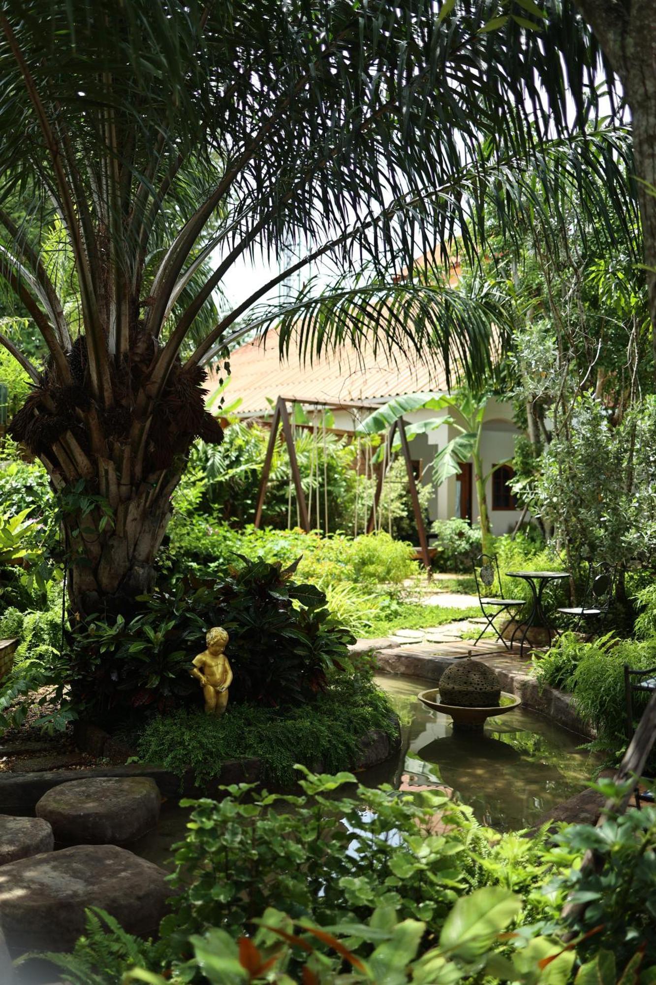 Namphung Phuket Boutique Resort Rawai Екстер'єр фото
