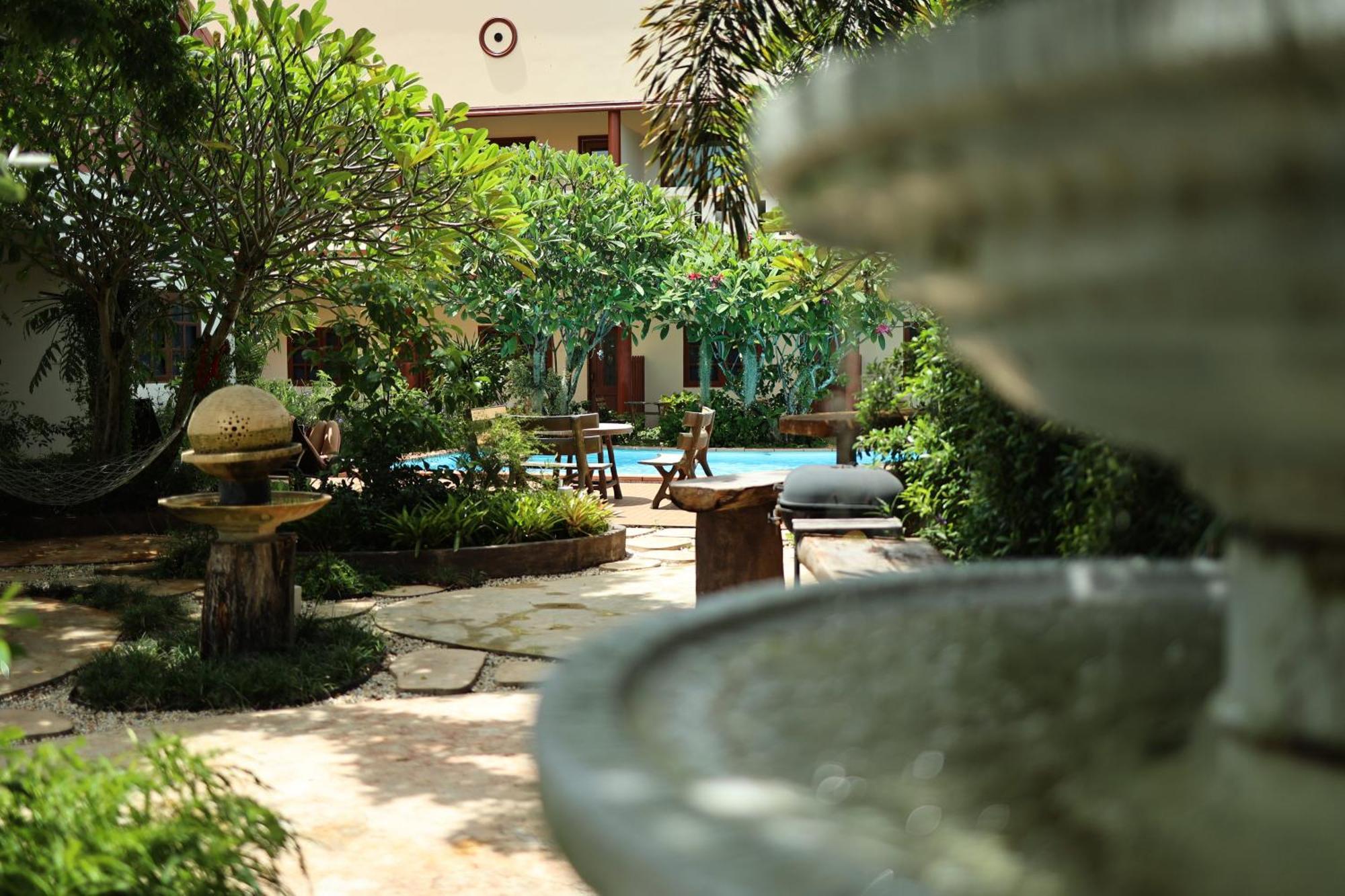 Namphung Phuket Boutique Resort Rawai Екстер'єр фото