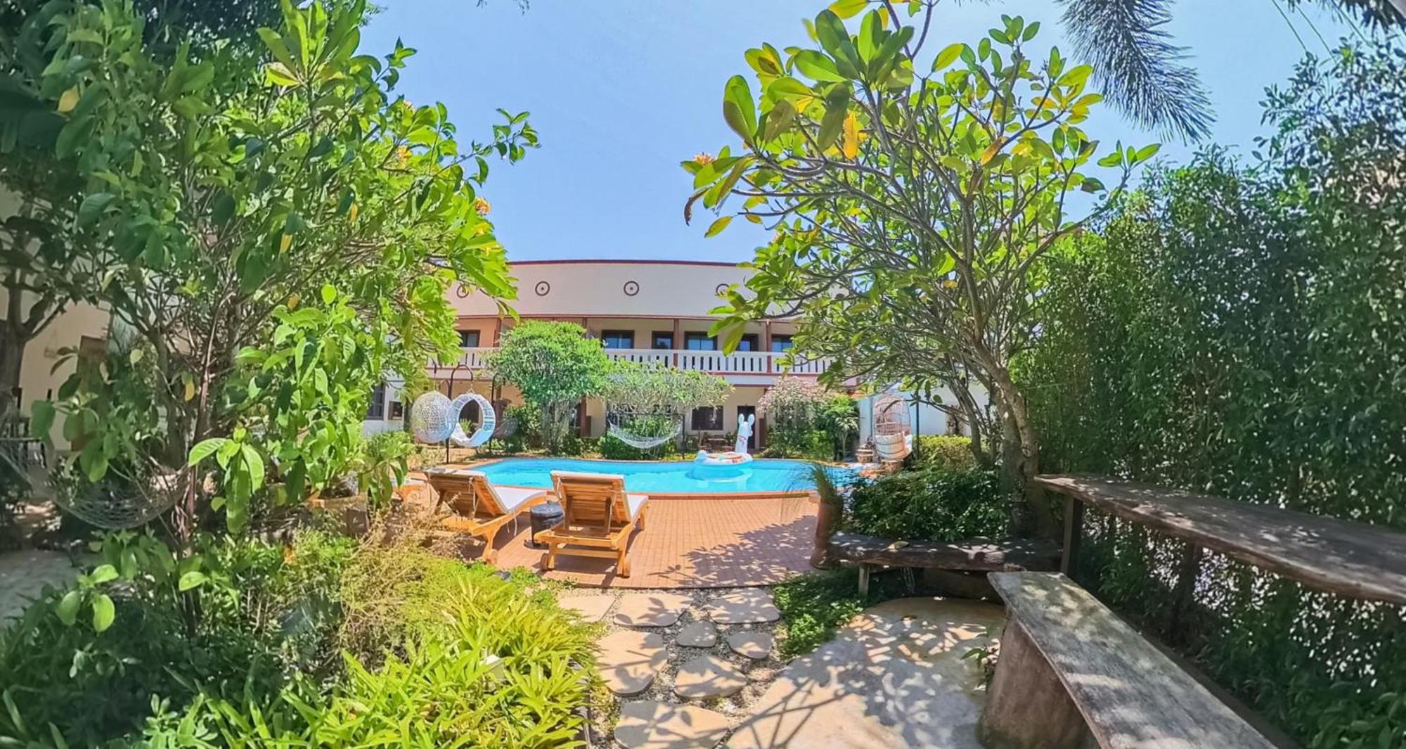 Namphung Phuket Boutique Resort Rawai Екстер'єр фото