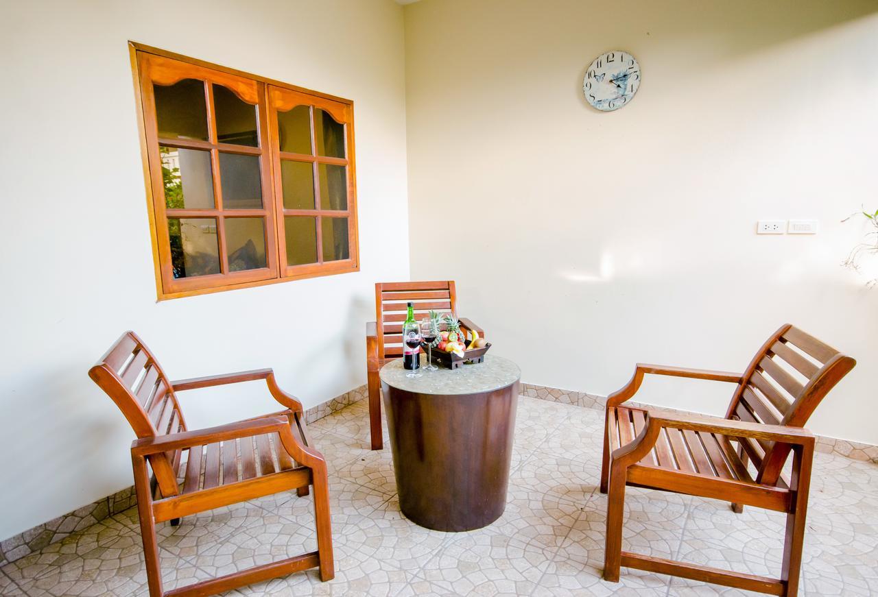 Namphung Phuket Boutique Resort Rawai Екстер'єр фото